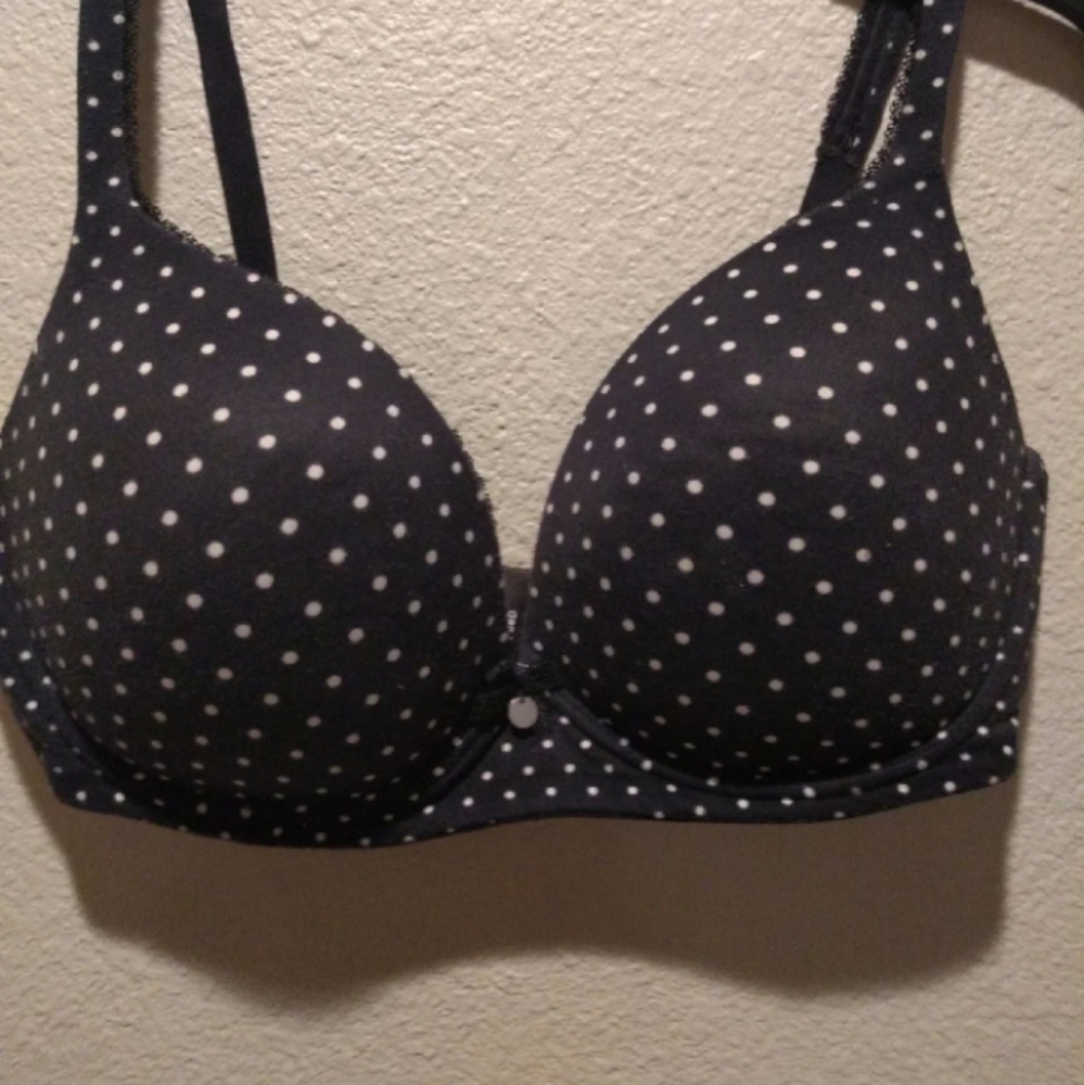 Victoria secret no wire 38D polka dot bra